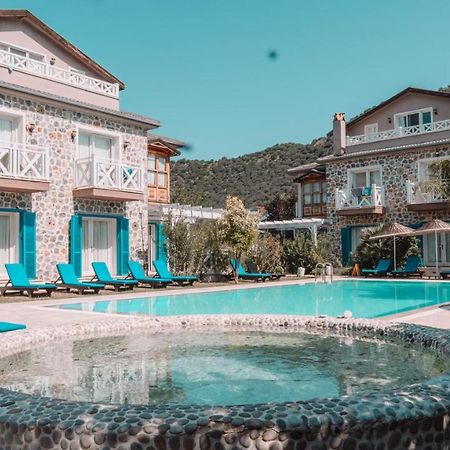 Orino Suites Cedit Buitenkant foto