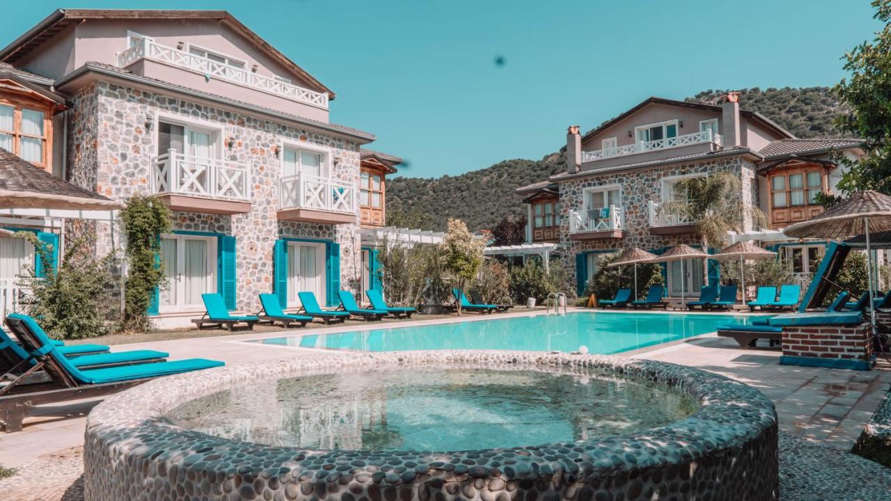 Orino Suites Cedit Buitenkant foto