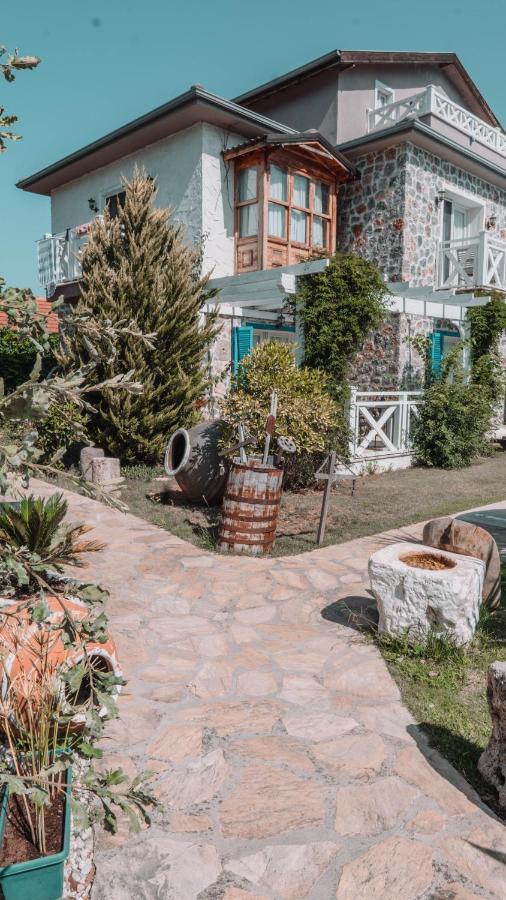 Orino Suites Cedit Buitenkant foto