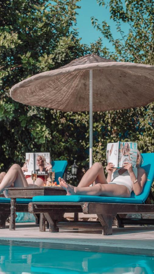 Orino Suites Cedit Buitenkant foto