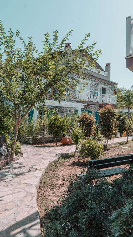 Orino Suites Cedit Buitenkant foto