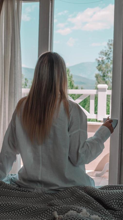 Orino Suites Cedit Buitenkant foto