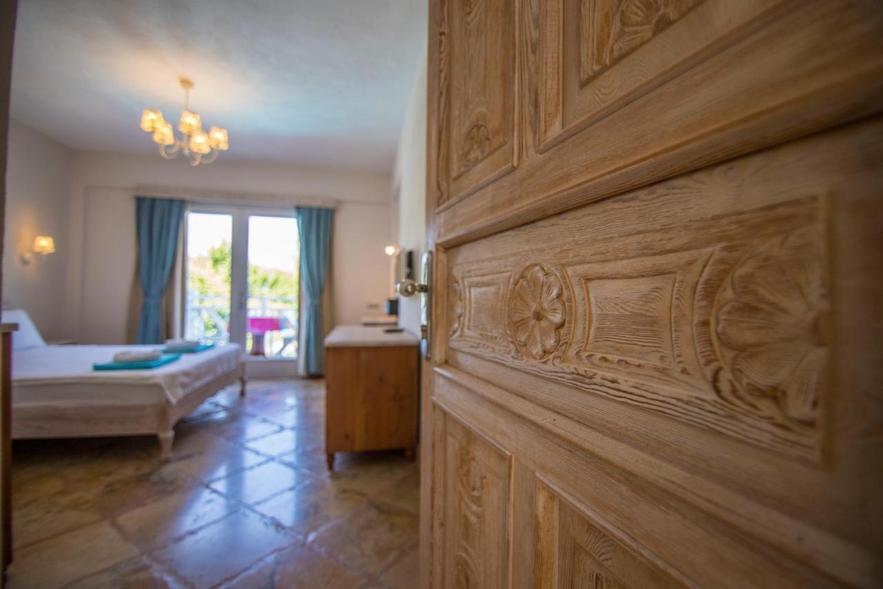 Orino Suites Cedit Buitenkant foto