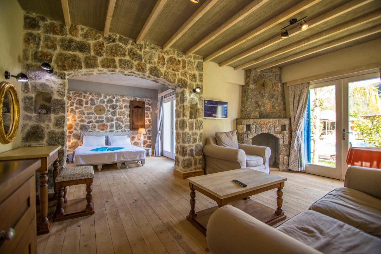 Orino Suites Cedit Buitenkant foto