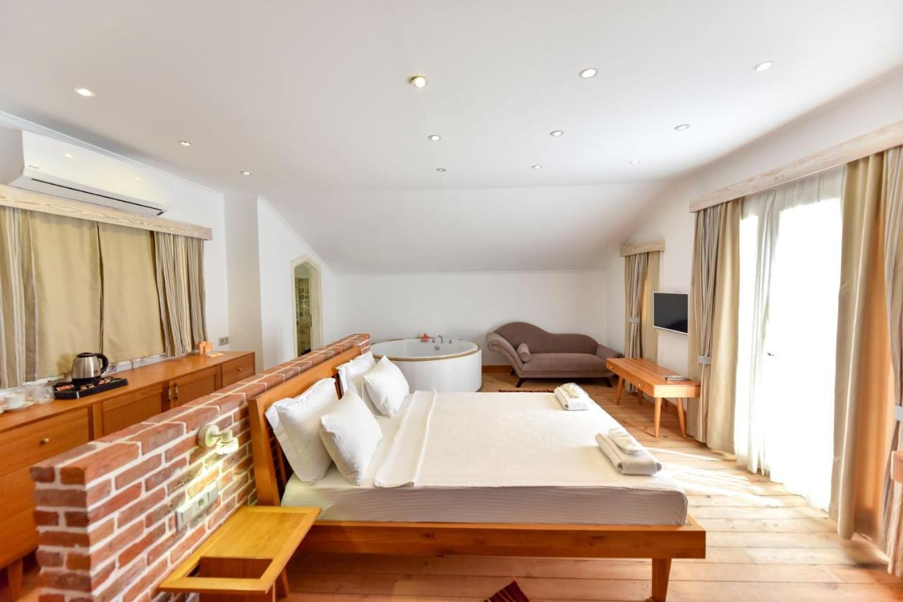 Orino Suites Cedit Buitenkant foto